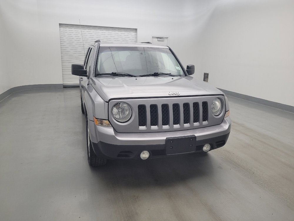 Used 2014 Jeep Patriot Latitude FWD image 14