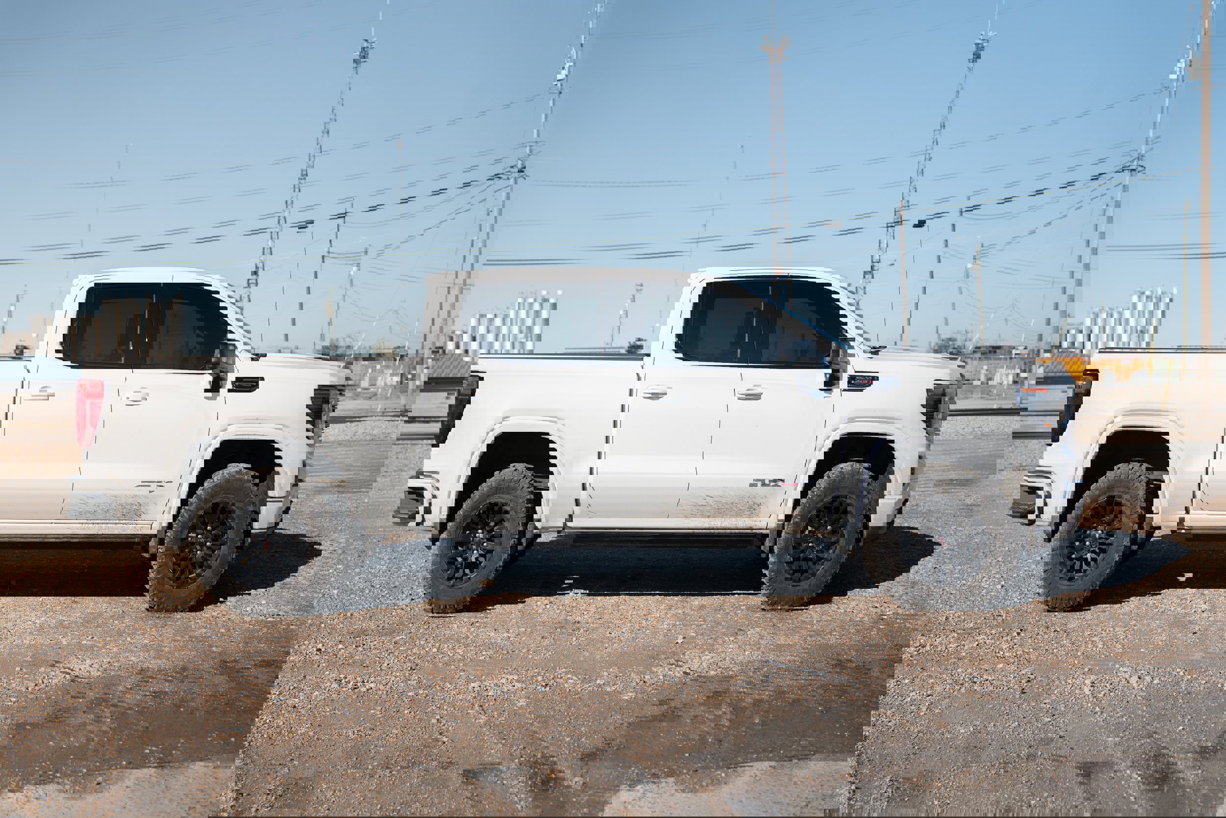 Used 2023 GMC Sierra 1500 AT4X image 6