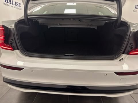 Used 2024 Volvo S60 B5 Core FWD image 28
