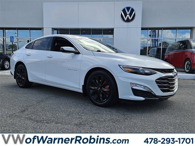 Used 2022 Chevrolet Malibu LT image 1