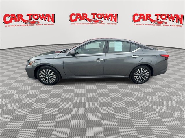 Used 2024 Nissan Altima 2.5 SV image 5