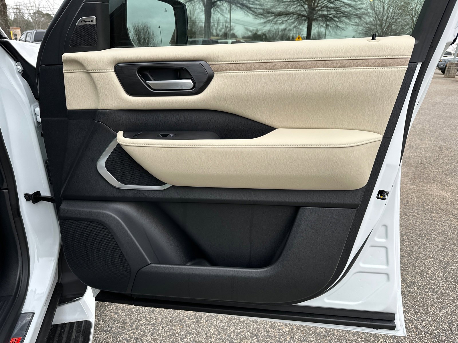 New 2026 Nissan Armada Platinum Reserve image 14