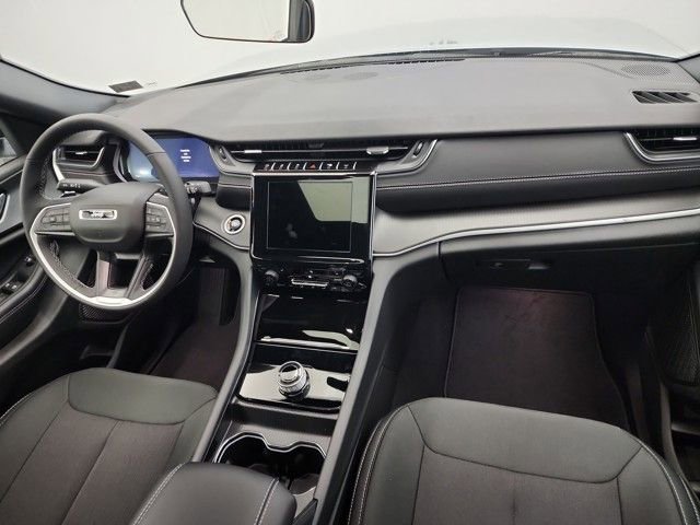 New 2025 Jeep Grand Cherokee Laredo X w/ Luxury Tech Group I image 23