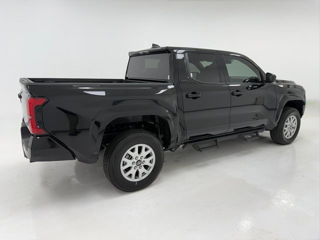 Used 2025 Toyota Tacoma SR5 image 41