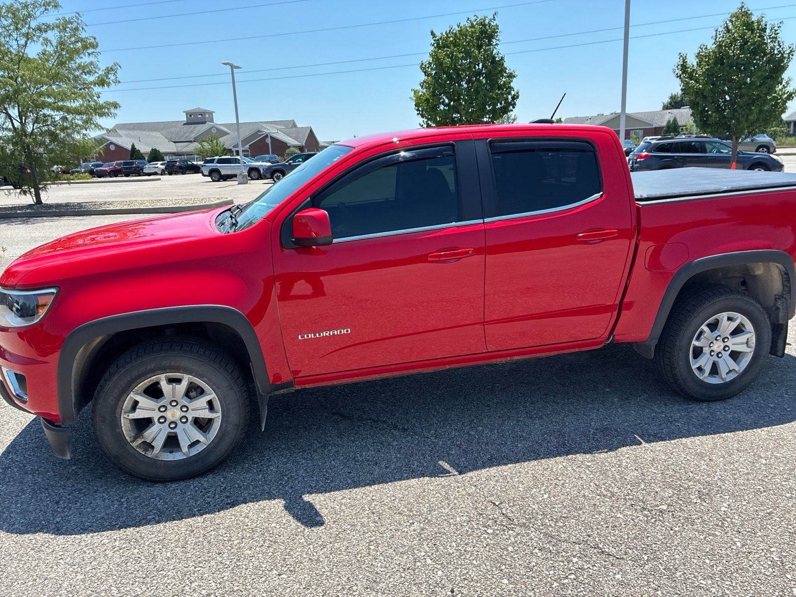 Used 2018 Chevrolet Colorado LT AWD/4WD image 23