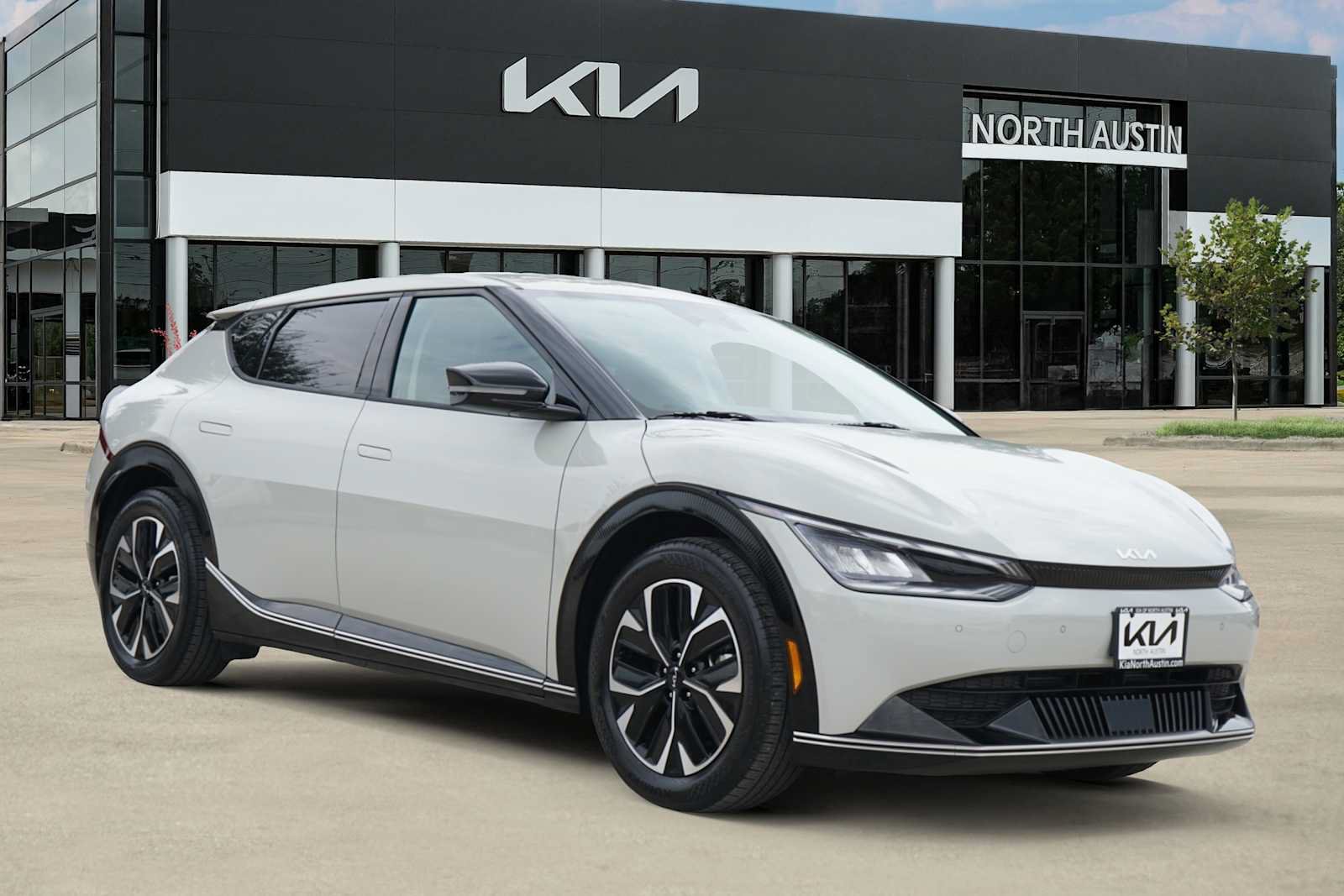 Used 2023 Kia EV6 Wind RWD image 6