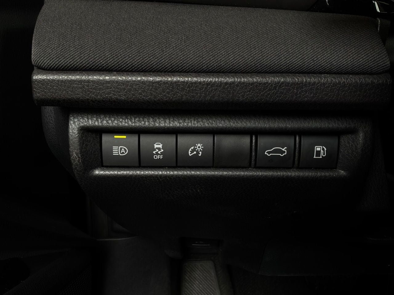 Used 2025 Toyota Camry LE FWD image 24