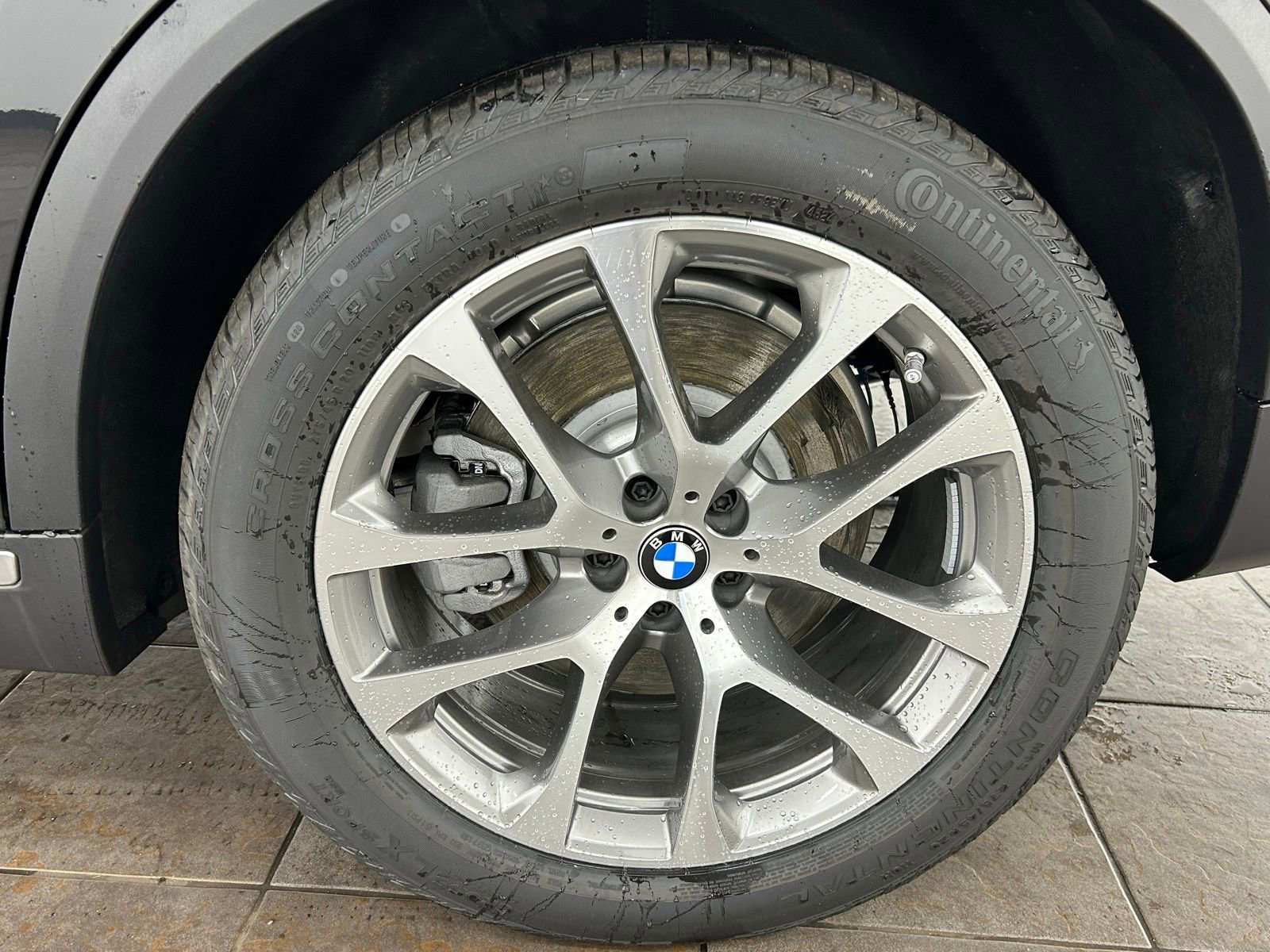 Used 2026 BMW X5 xDrive50e w/ Climate Comfort Package image 38