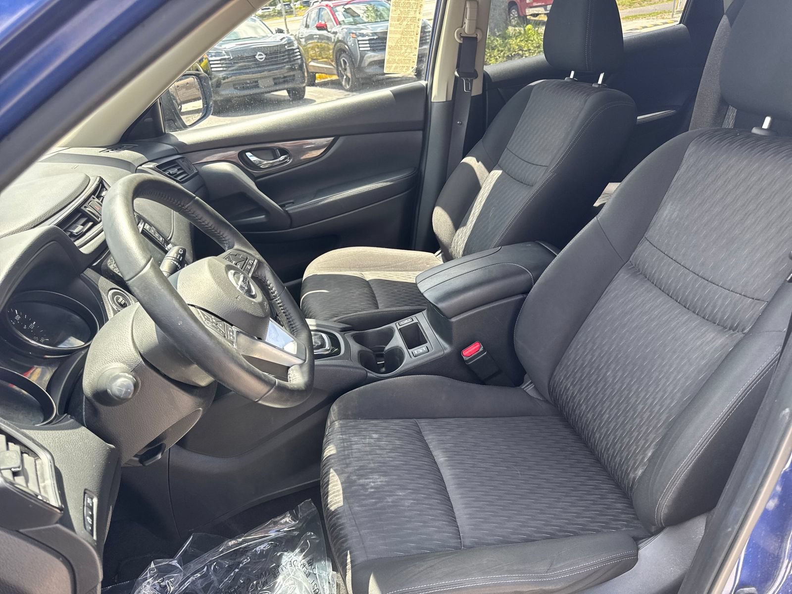 Used 2019 Nissan Rogue SV AWD/4WD image 35
