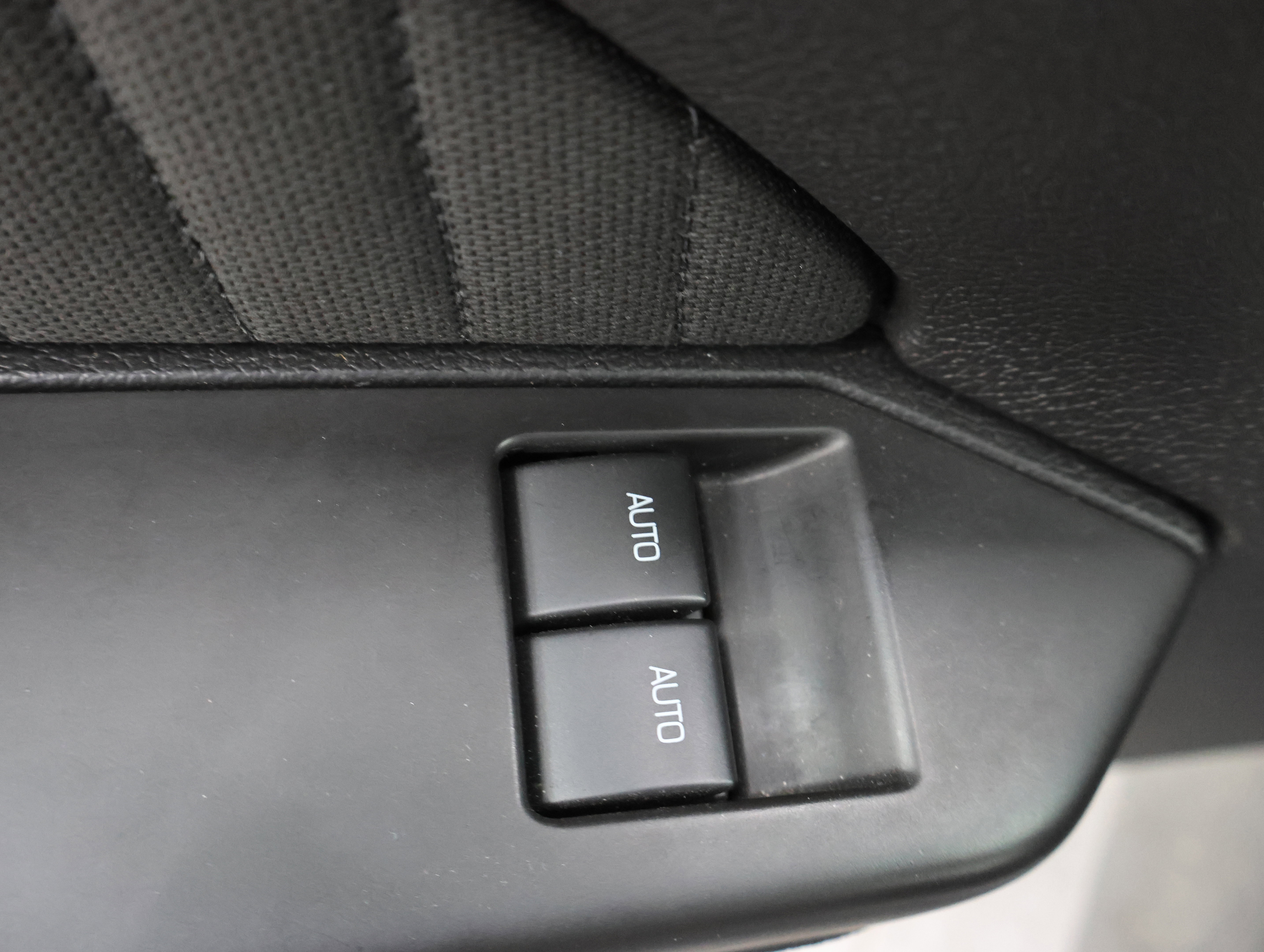 Used 2012 Ford Mustang Boss 302 RWD image 38