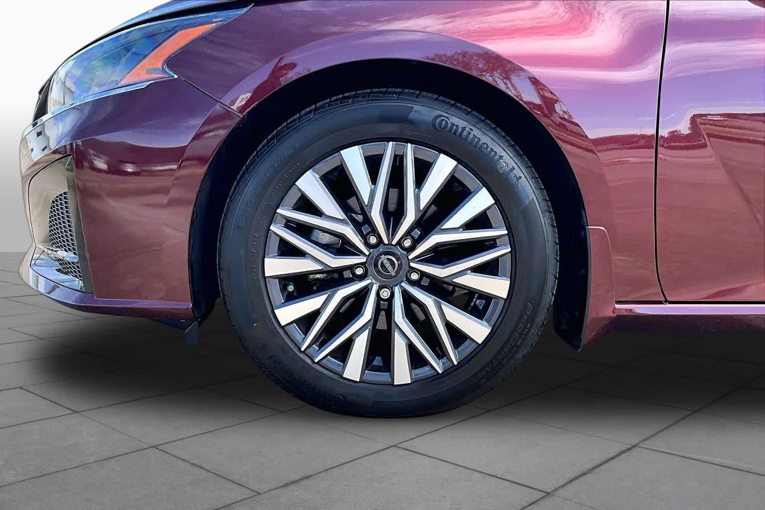 Certified 2023 Nissan Altima 2.5 SV FWD image 11