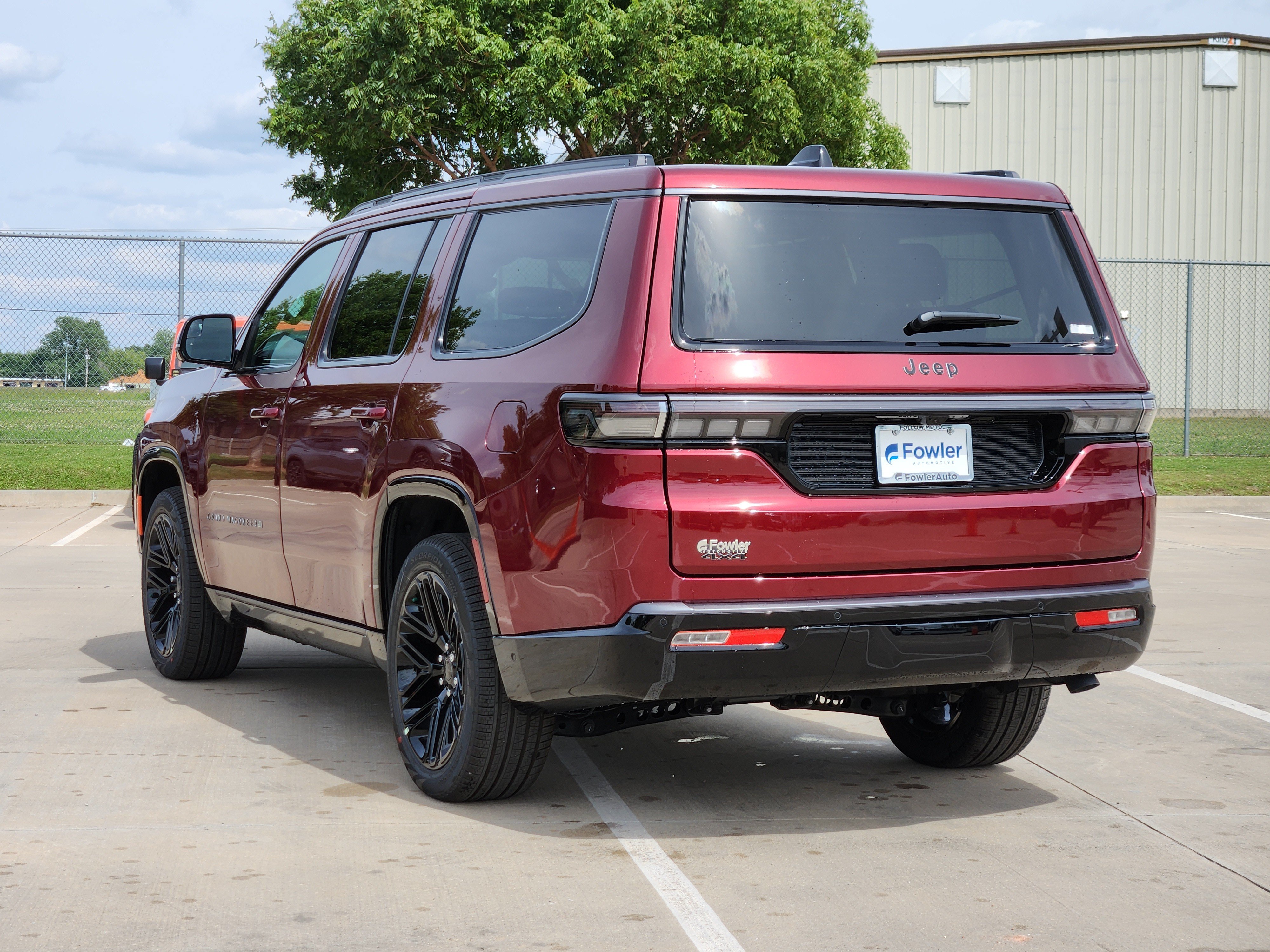 New 2026 Jeep Grand Wagoneer Limited AWD/4WD image 3
