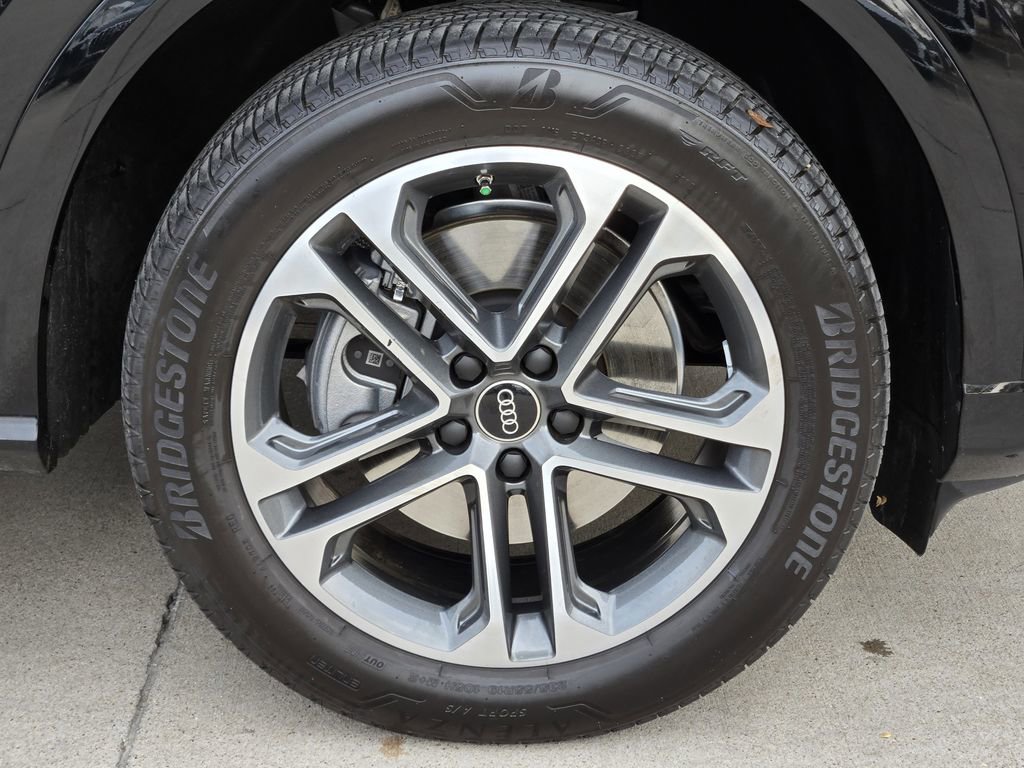 Certified 2025 Audi Q5 Premium Plus w/ Premium Plus image 14
