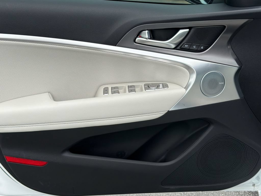 New 2026 Genesis G70 3.3T Sport Prestige RWD image 12