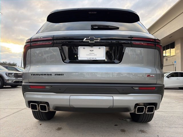 Used 2024 Chevrolet Traverse Z71 w/ Enhanced Driving Package image 6