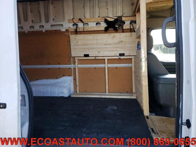 Used 2016 Nissan NV 2500 SV image 9