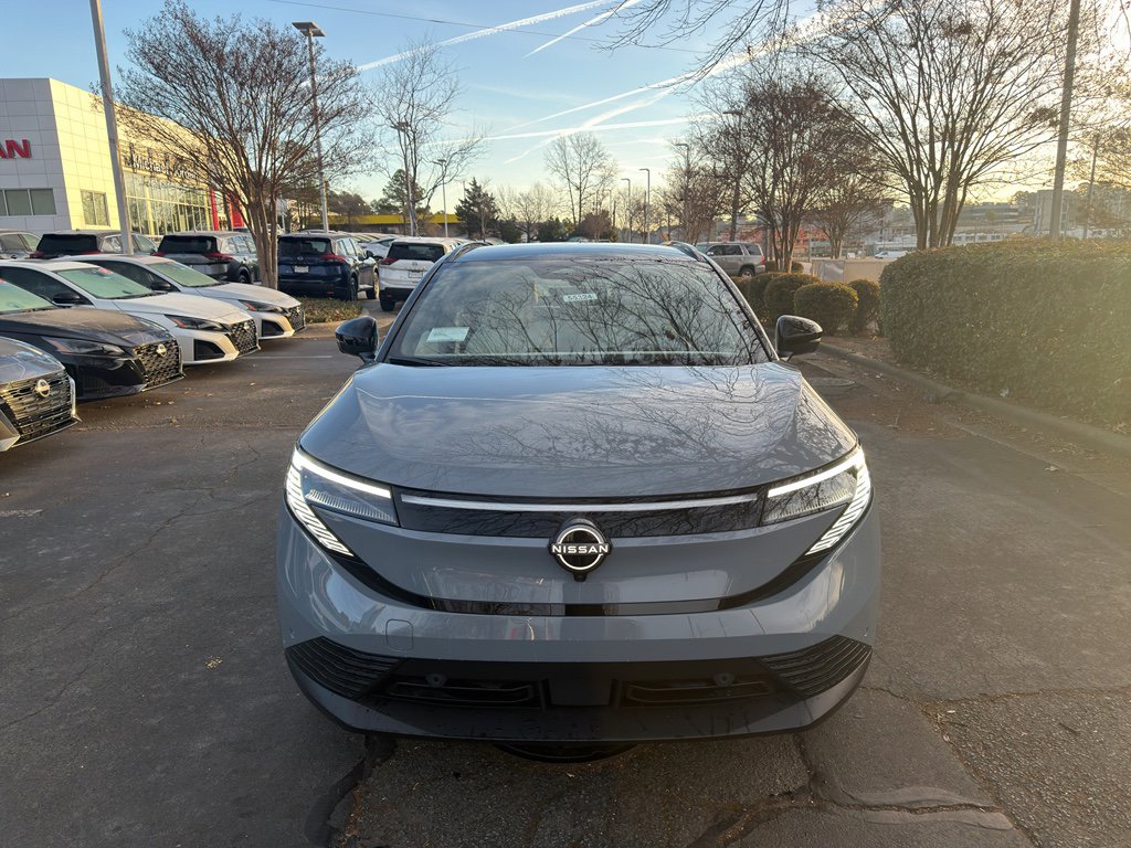 New 2026 Nissan Leaf Platinum+ w/ Cargo Package (Platinum+) image 2