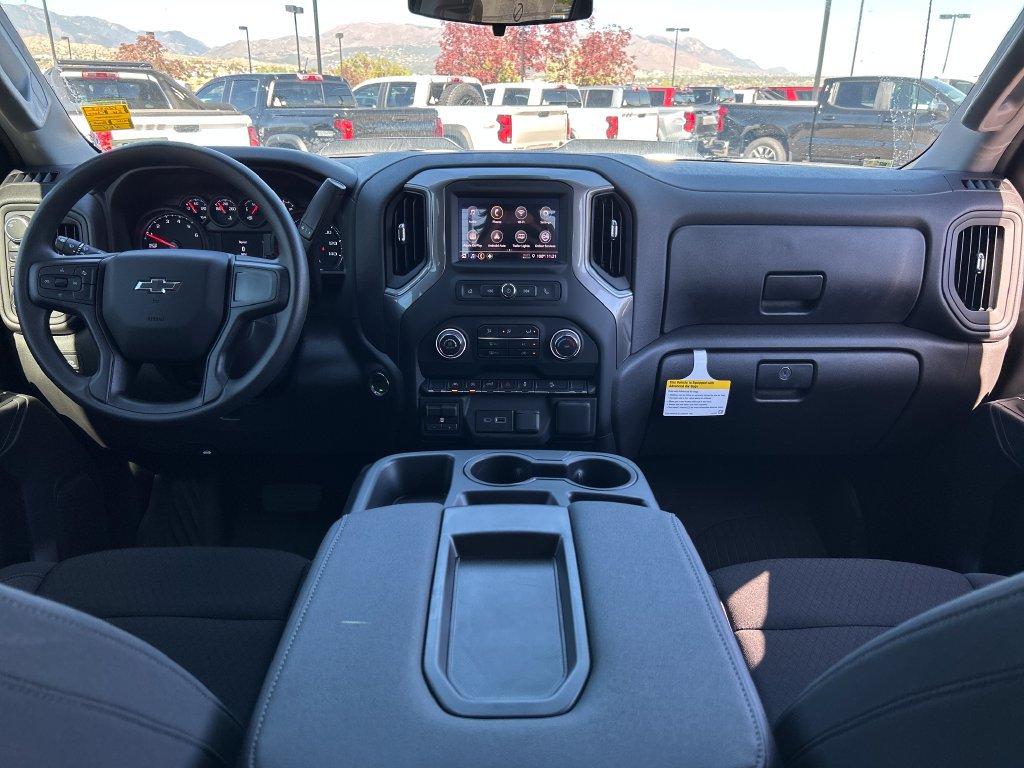 New 2026 Chevrolet Silverado 1500 Custom Trail Boss w/ LPO, Dark Essentials Package AWD/4WD image 6
