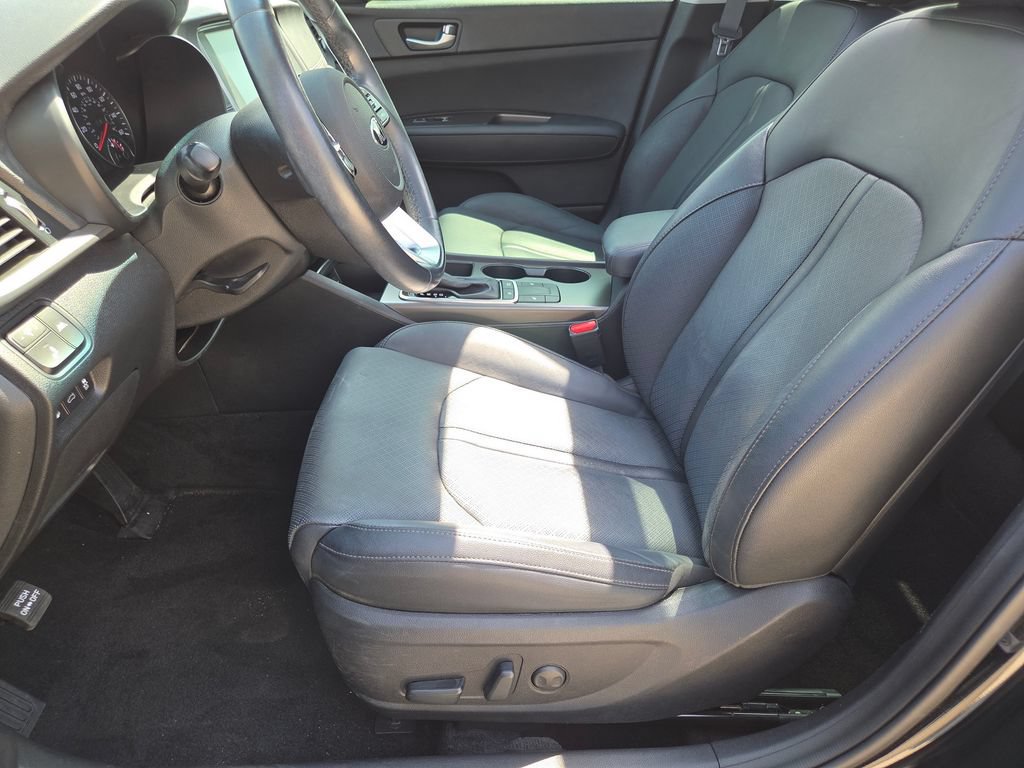 Used 2020 Kia Optima SE FWD image 6