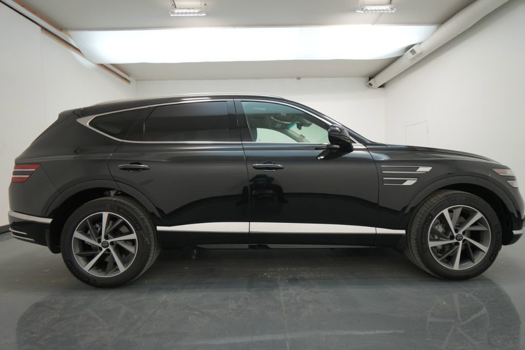 New 2025 Genesis GV80 2.5T Select image 9
