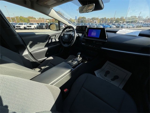 Used 2023 Toyota Prius LE image 22