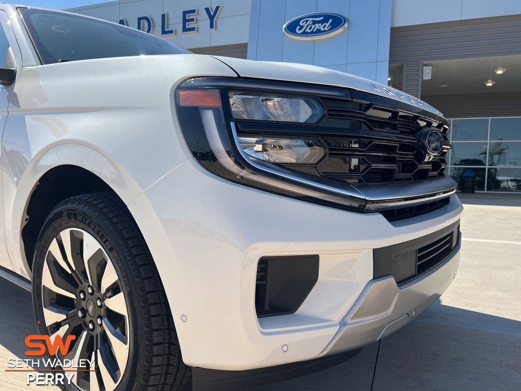 New 2025 Ford Expedition Platinum w/ Driver's Package image 10