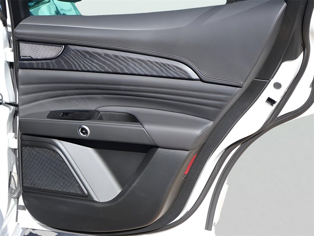 New 2025 Maserati Grecale GT image 16