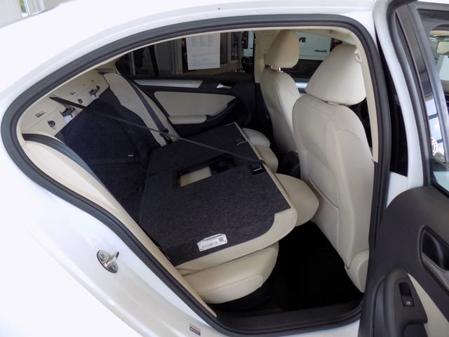 Used 2018 Volkswagen Jetta Wolfsburg Edition FWD image 33
