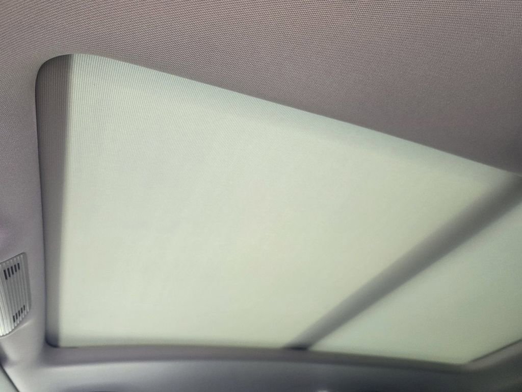 New 2026 Volkswagen Atlas SE image 17