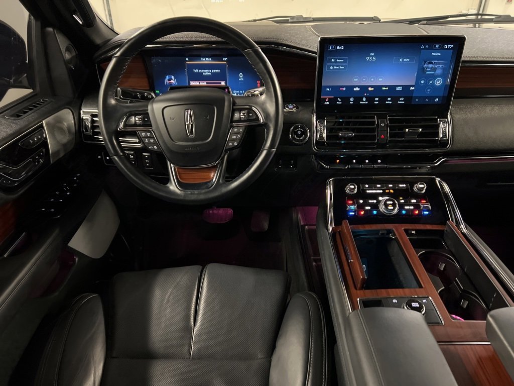 Certified 2023 Lincoln Navigator Reserve image 8