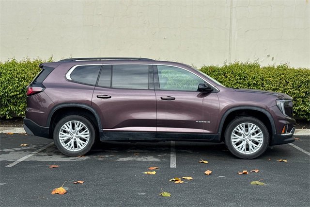 Used 2024 GMC Acadia Elevation image 3