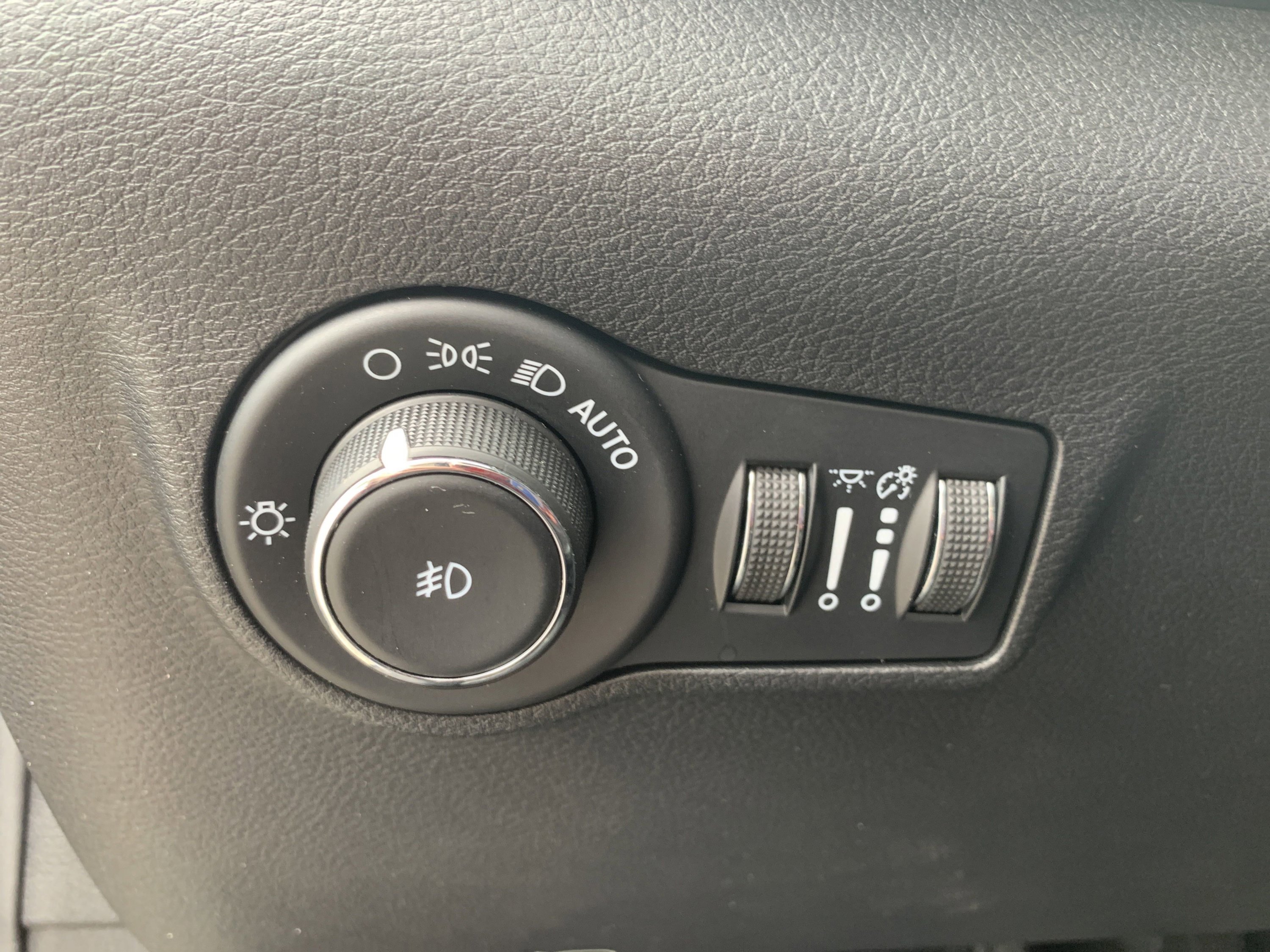 Used 2022 Jeep Compass Latitude image 16