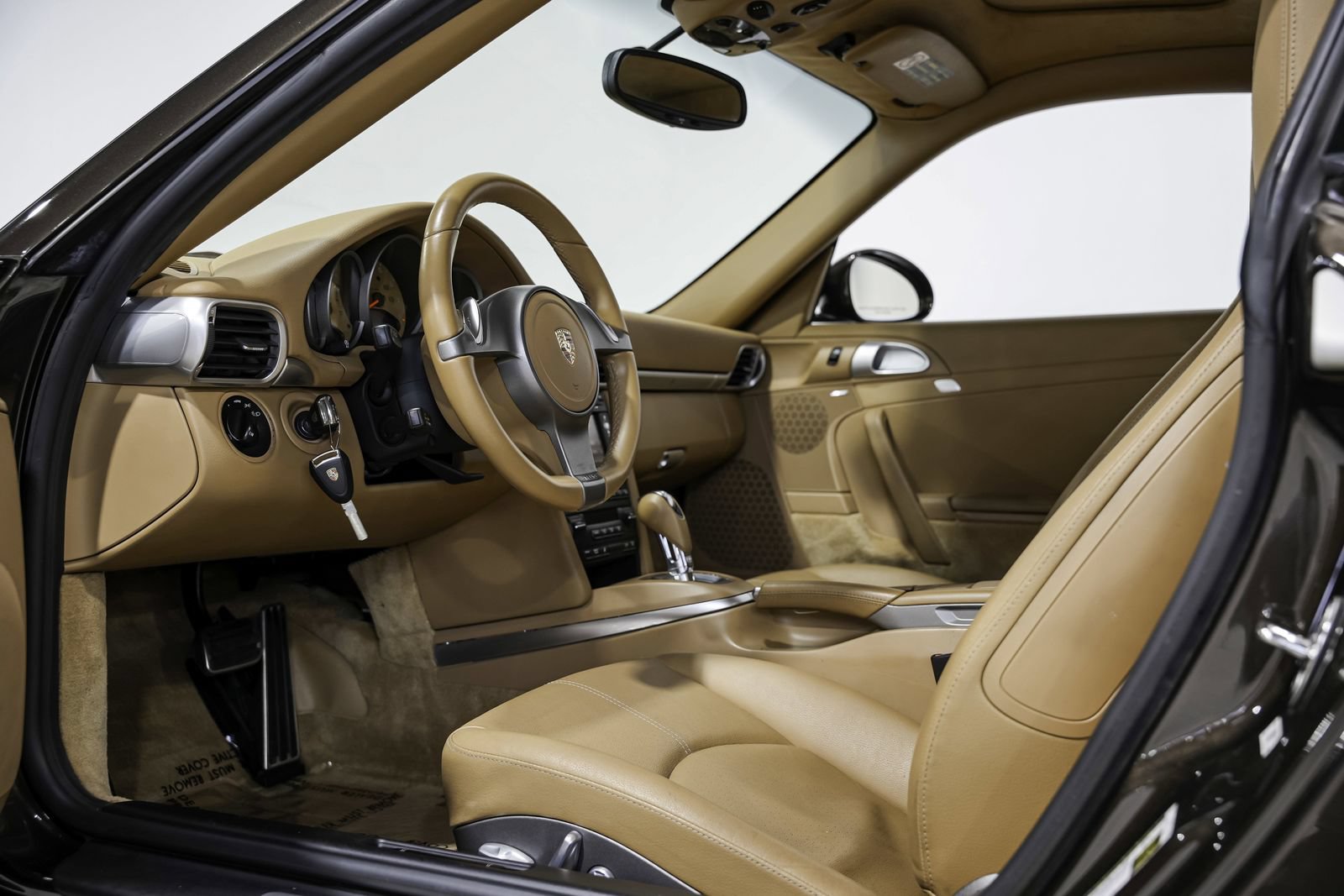 Used 2010 Porsche 911 Carrera S RWD image 18