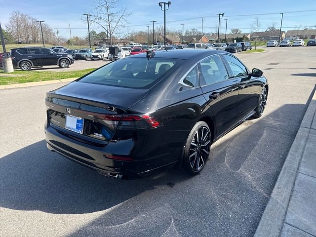 Used 2024 Honda Accord Touring image 4