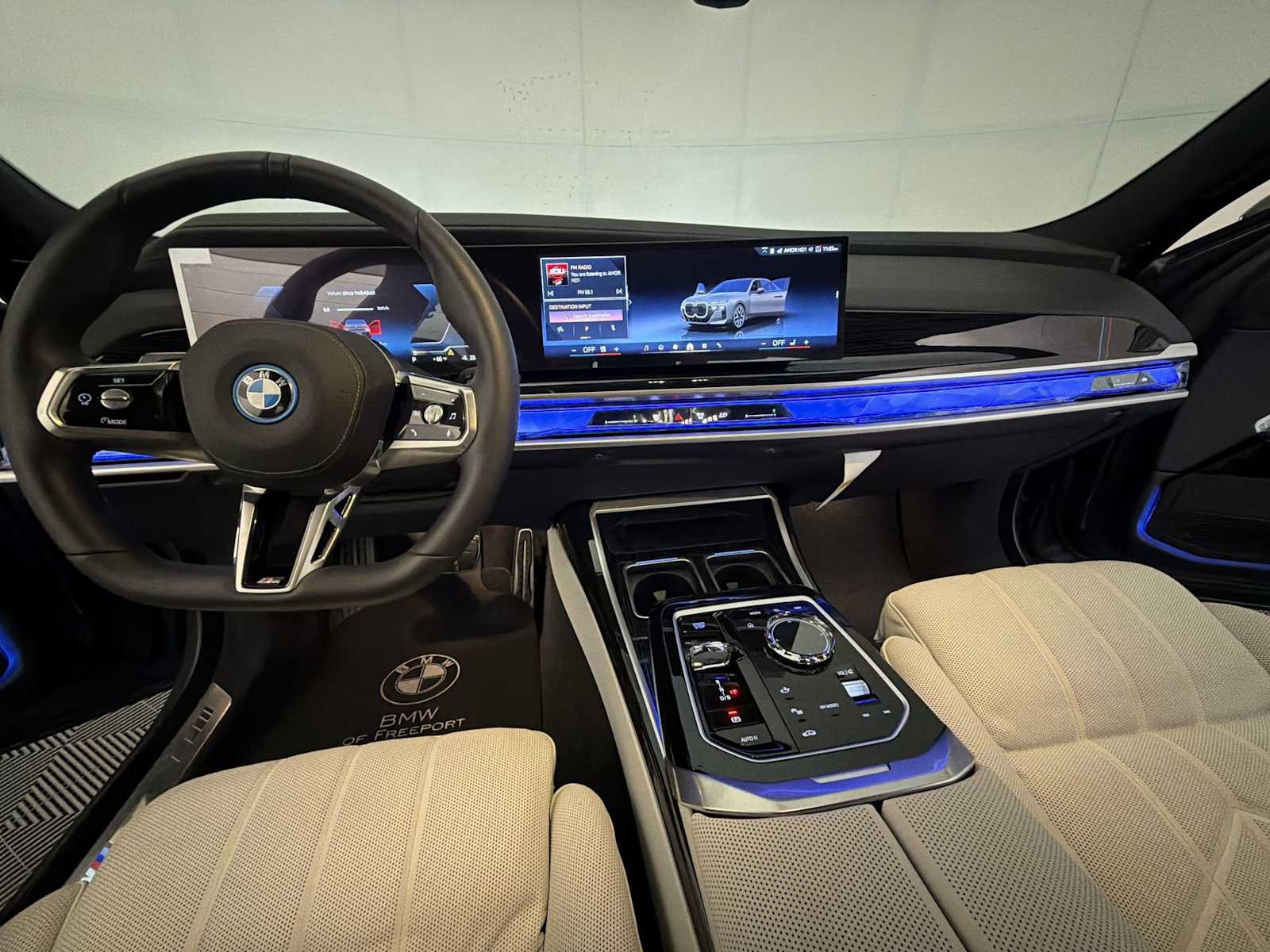Used 2026 BMW i7 xDrive60 AWD/4WD image 12