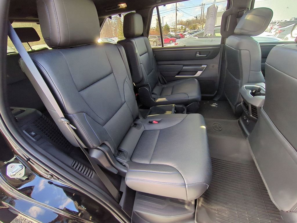 Used 2024 Toyota Sequoia Platinum image 24
