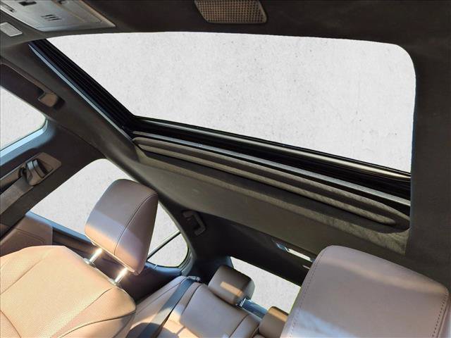 Used 2023 Lexus ES 350 w/ Premium Package FWD image 12