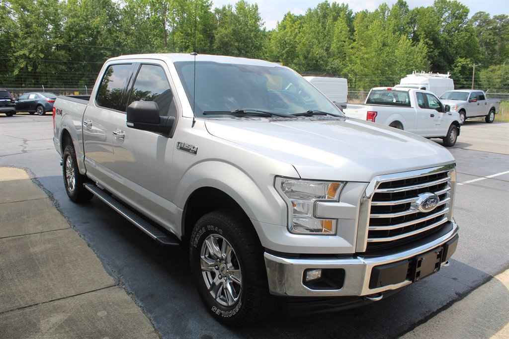 Used 2017 Ford F150 XLT w/ Equipment Group 301A Mid AWD/4WD image 2