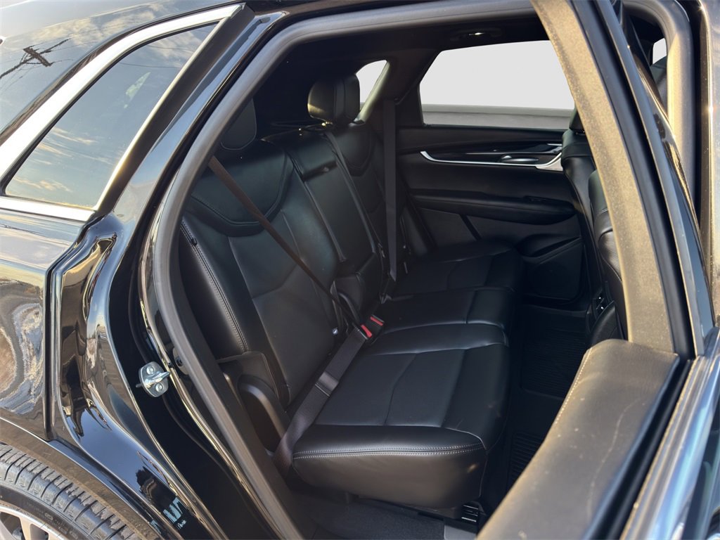 Used 2025 Cadillac XT5 Premium Luxury image 19