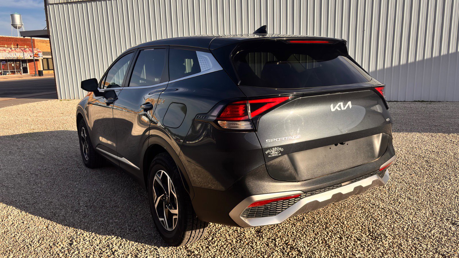 Used 2023 Kia Sportage LX image 11