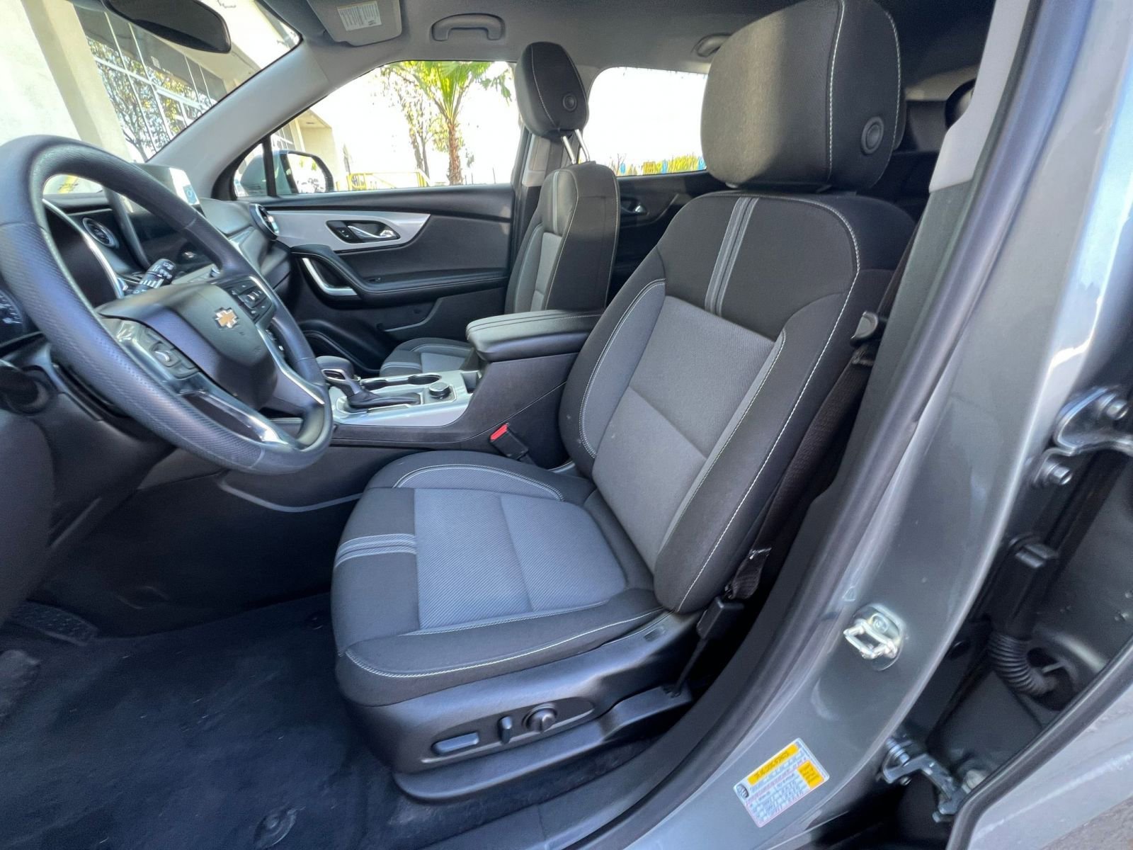 Used 2025 Chevrolet Blazer LT image 29