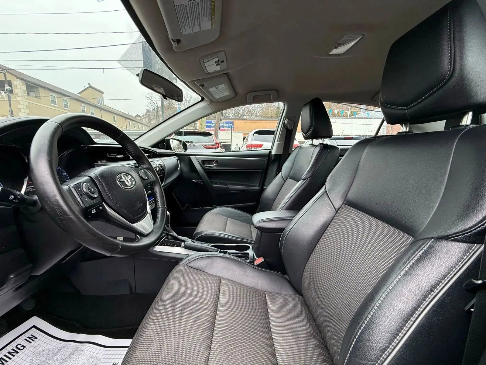 Used 2015 Toyota Corolla S image 18