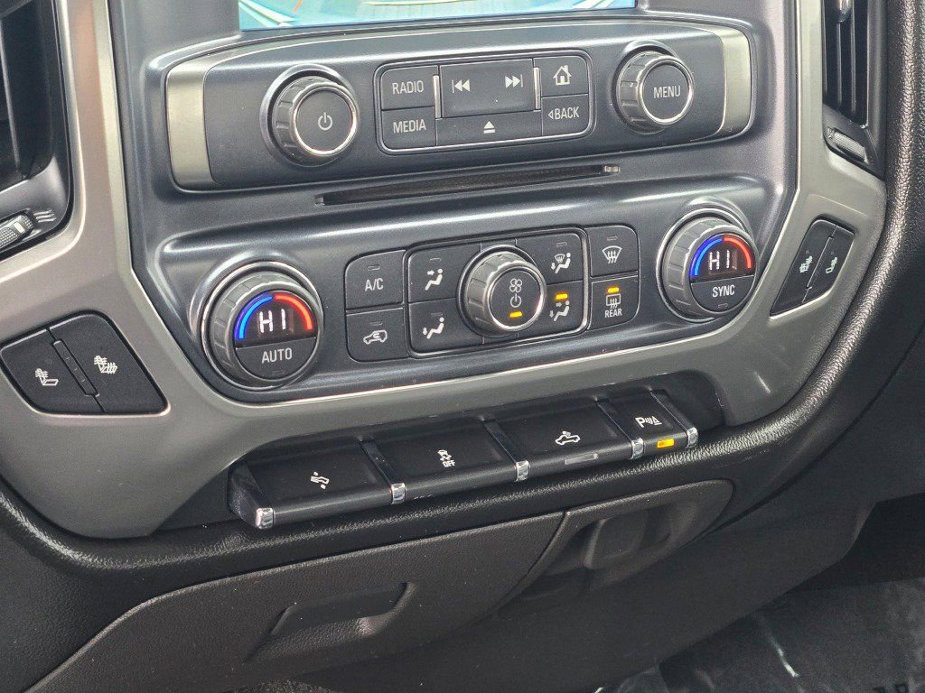 Used 2018 Chevrolet Silverado 1500 LT w/ All Star Edition AWD/4WD image 29