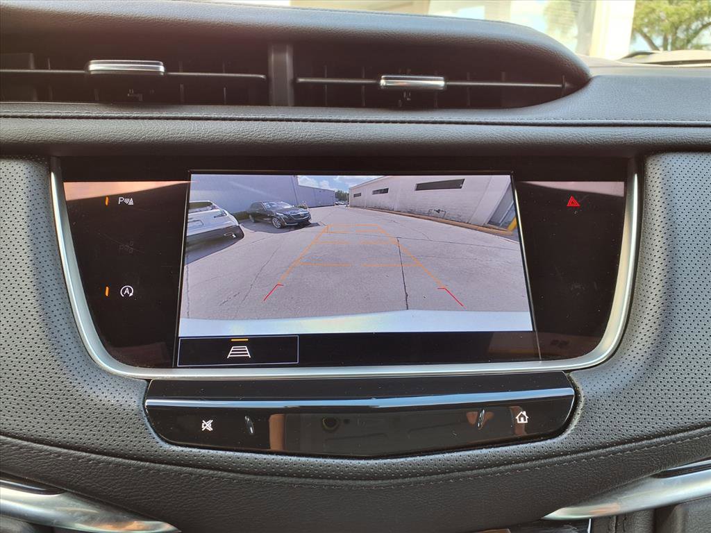 Certified 2025 Cadillac XT5 Premium Luxury AWD/4WD image 24