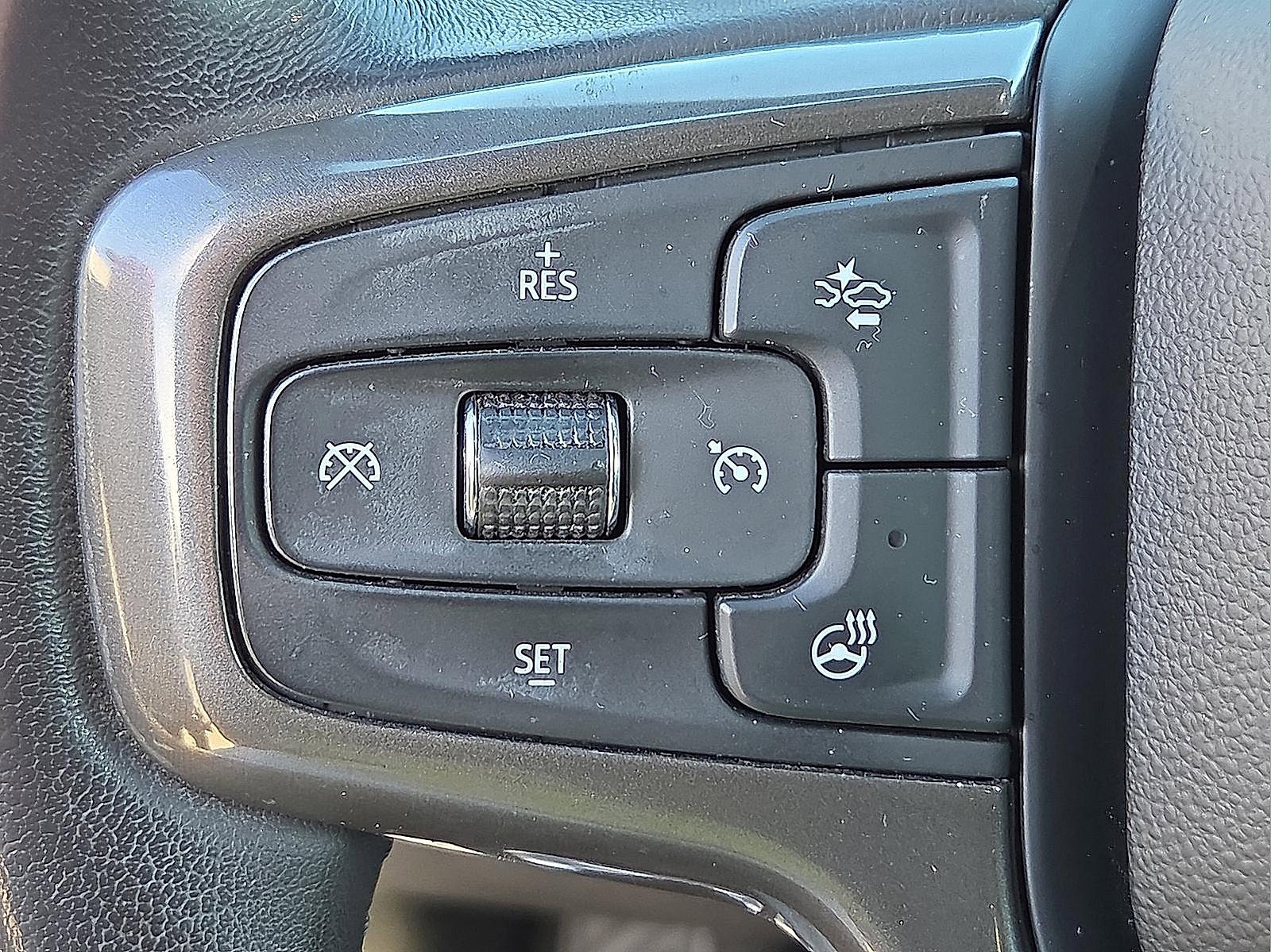 Used 2023 Chevrolet Silverado 1500 High Country w/ Technology Package image 21