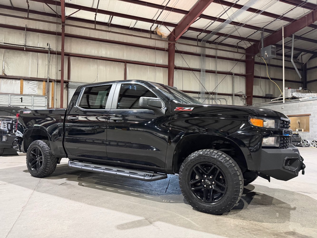 Used 2020 Chevrolet Silverado 1500 Custom Trail Boss w/ Custom Convenience Package AWD/4WD image 3