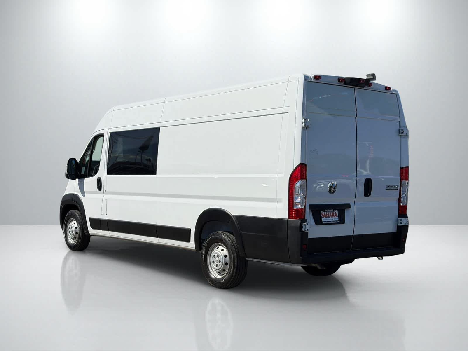 Used 2023 RAM ProMaster 3500 FWD image 4