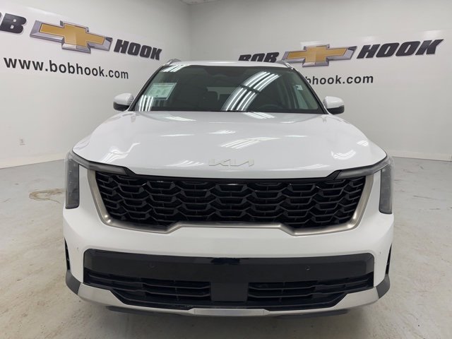 Used 2025 Kia Sorento S image 2