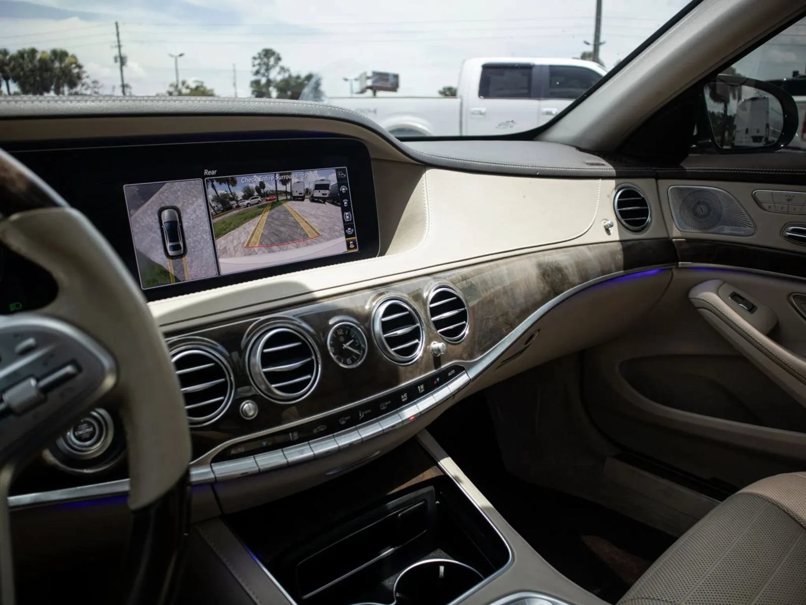 Used 2019 Mercedes-Benz S 560 Sedan w/ AMG Line Exterior image 36