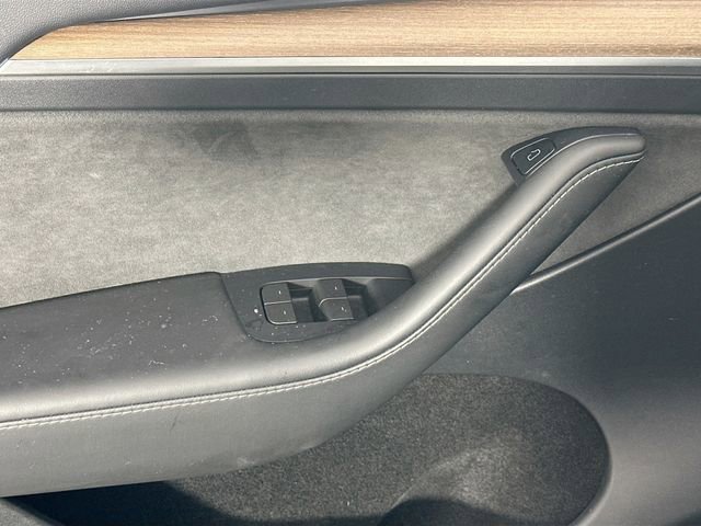 Used 2023 Tesla Model Y Long Range image 21